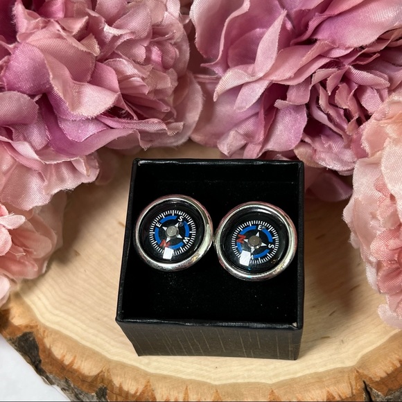 Unique Round Black and Blue Navigation Compass Silver Cufflinks - Picture 15 of 17